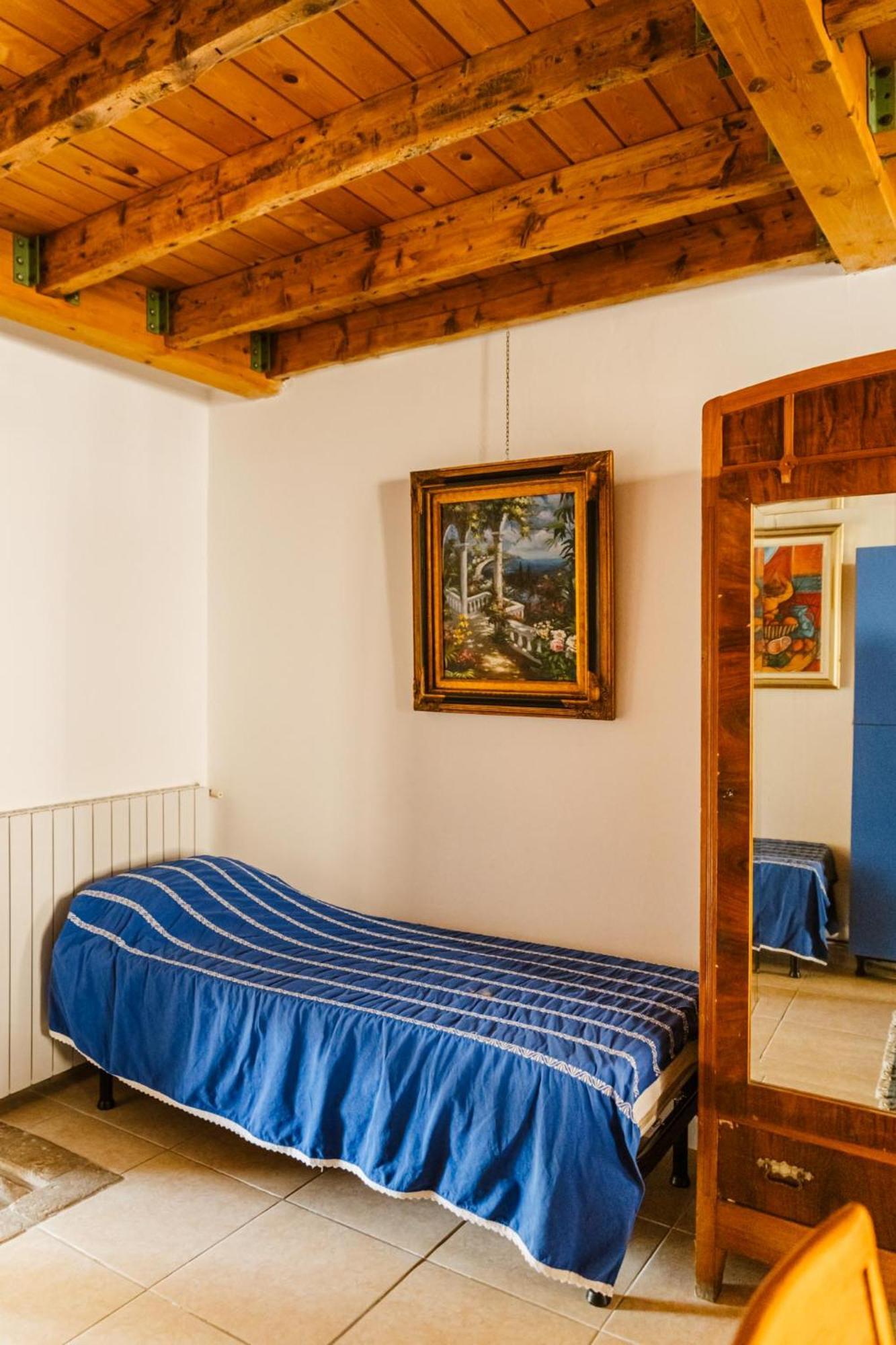 דירות מנרבה דל גארדה Cozy Castello מראה חיצוני תמונה