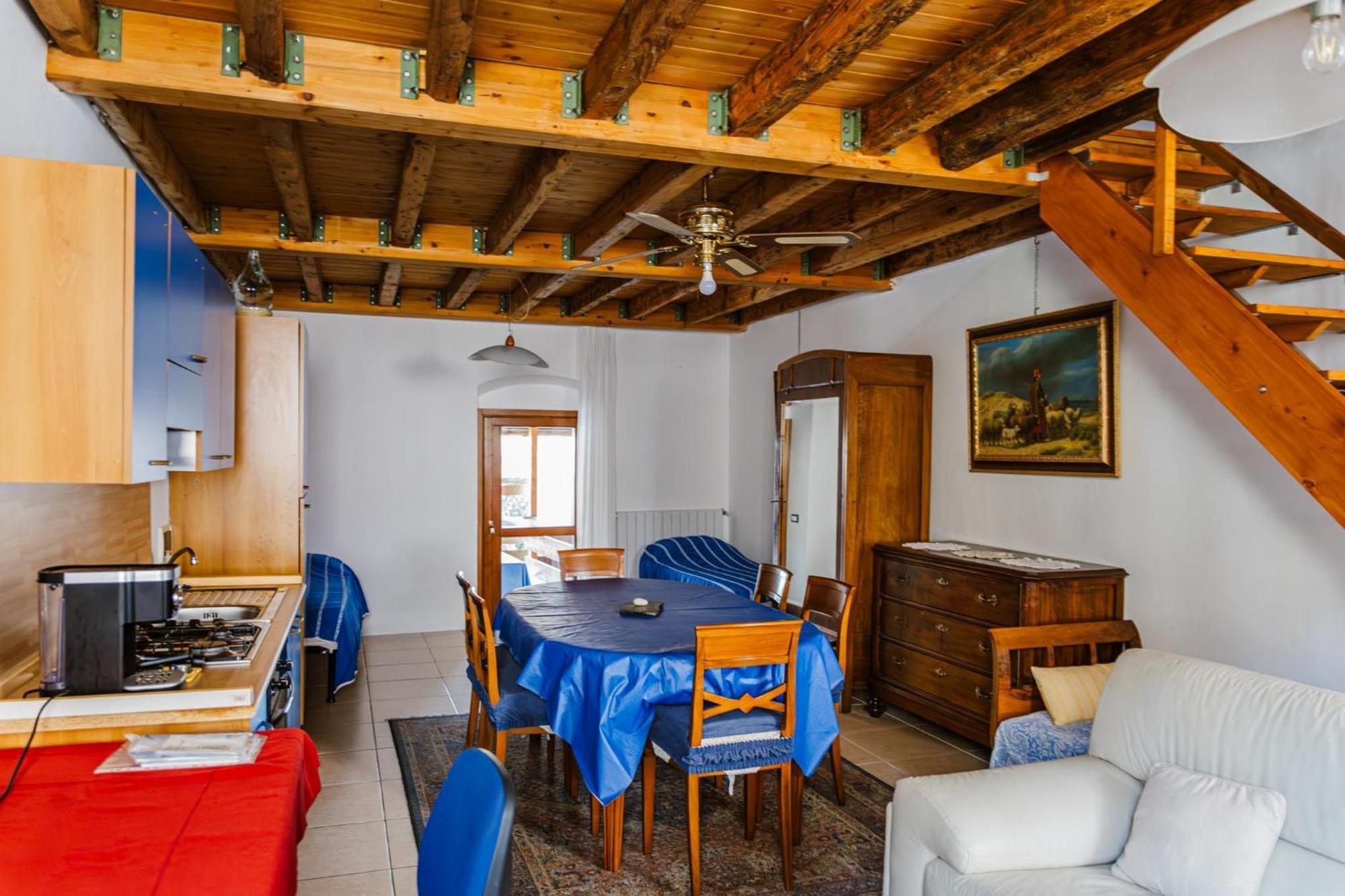 דירות מנרבה דל גארדה Cozy Castello מראה חיצוני תמונה