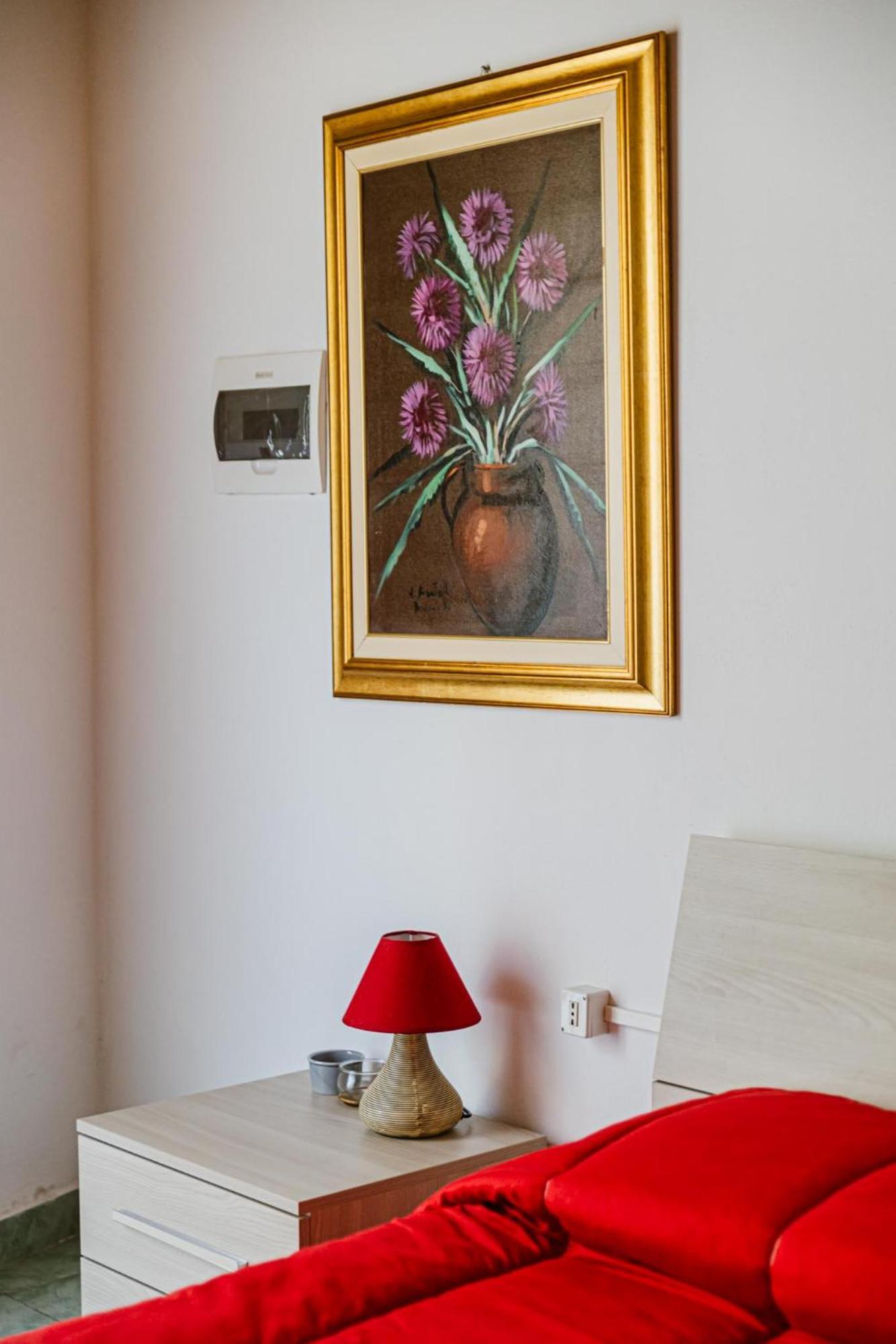 דירות מנרבה דל גארדה Cozy Castello מראה חיצוני תמונה